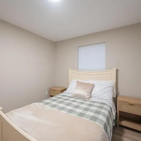 Cozy Retreat Near Uptown - Quiet Area Charlotte