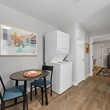 Optimist Abode 1: <7min To Noda-midwood-uptown
