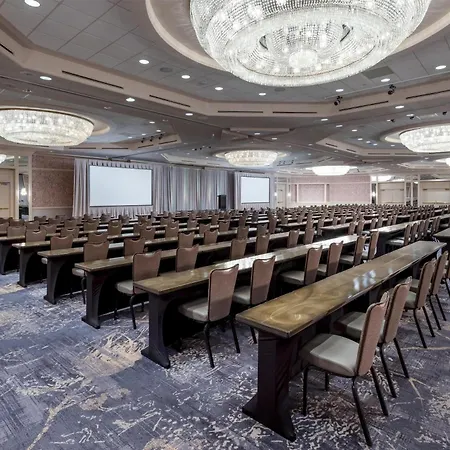 Hilton Uptown Hotel