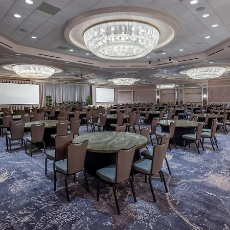Hilton Uptown Hotel