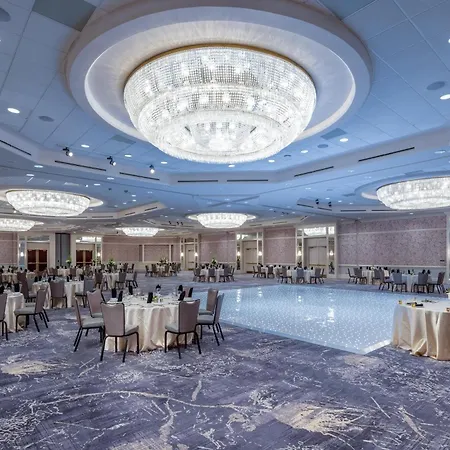 Hilton Uptown Hotel 4*