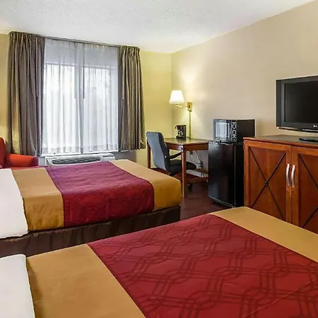 & 4 Less Motel 2*