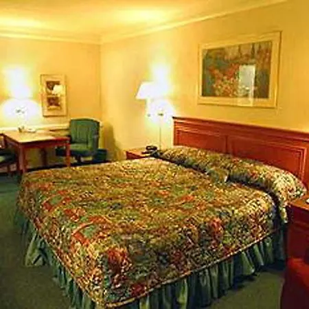 Quality & Airport Hotel Charlotte