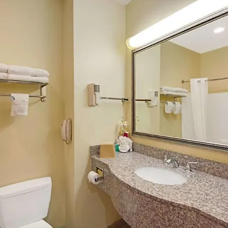 Rodeway Airport Area 4* Charlotte