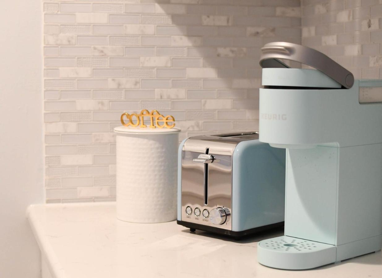 {cloud 9} Luxury 2 Bedroom In Uptown *