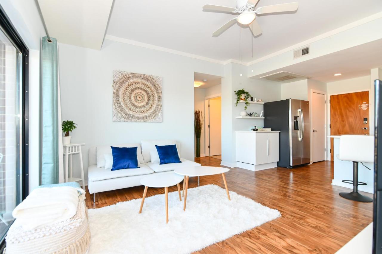 Apartment {cloud 9} Luxury 2 Bedroom In Uptown