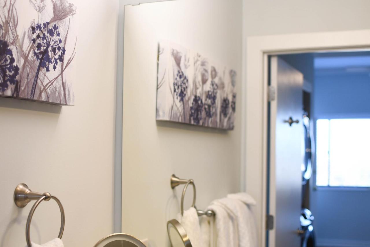 {cloud 9} Luxury 2 Bedroom In Uptown * Charlotte