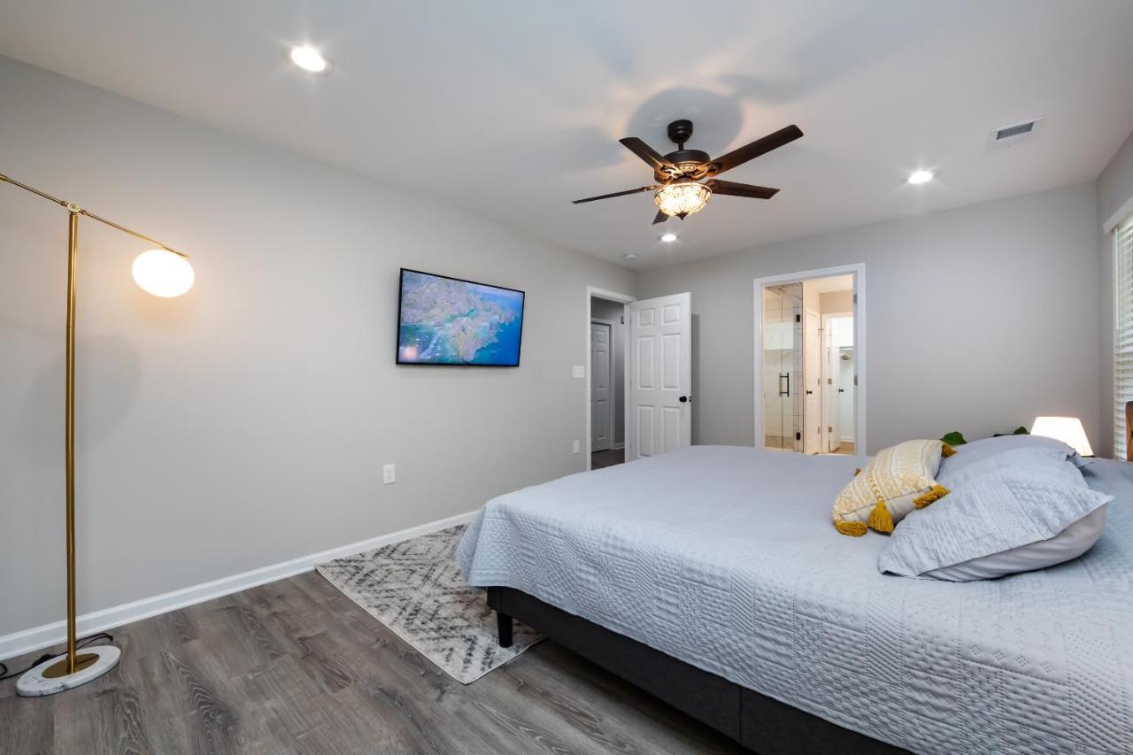 Brandnew Spacious 4 Bedroom House Minutes To Uptown