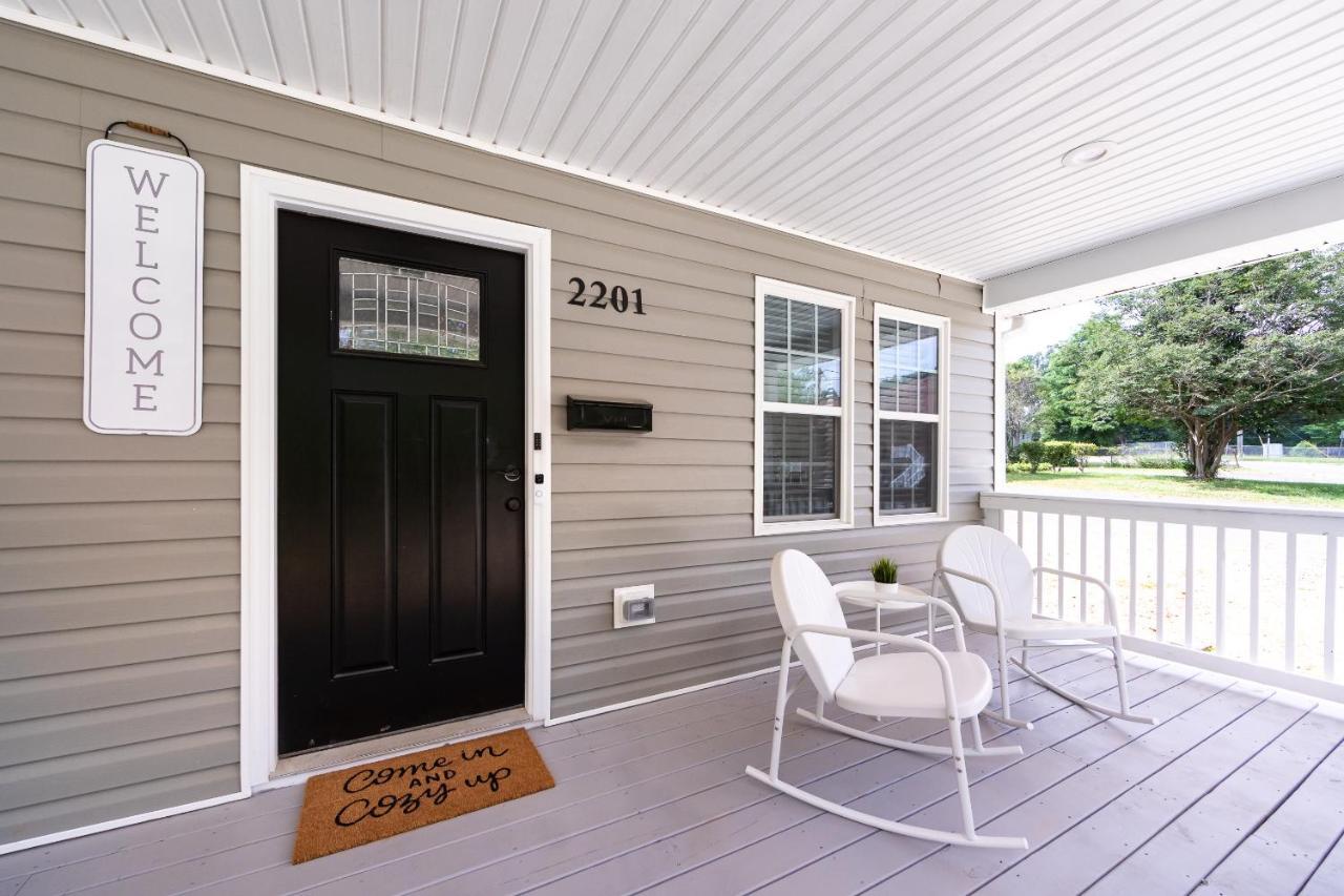 Brandnew Spacious 4 Bedroom House Minutes To Uptown Holiday home Charlotte