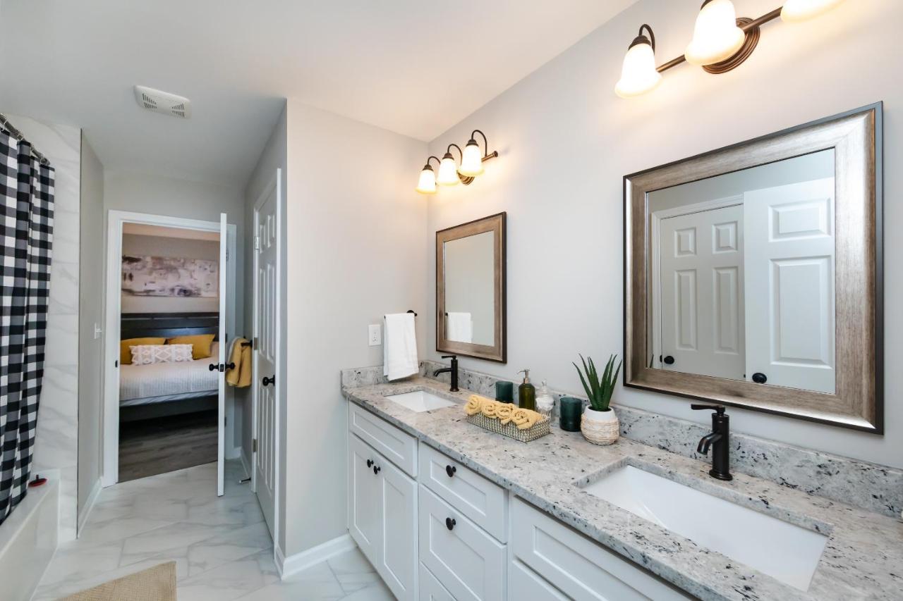 Holiday home Brandnew Spacious 4 Bedroom House Minutes To Uptown *