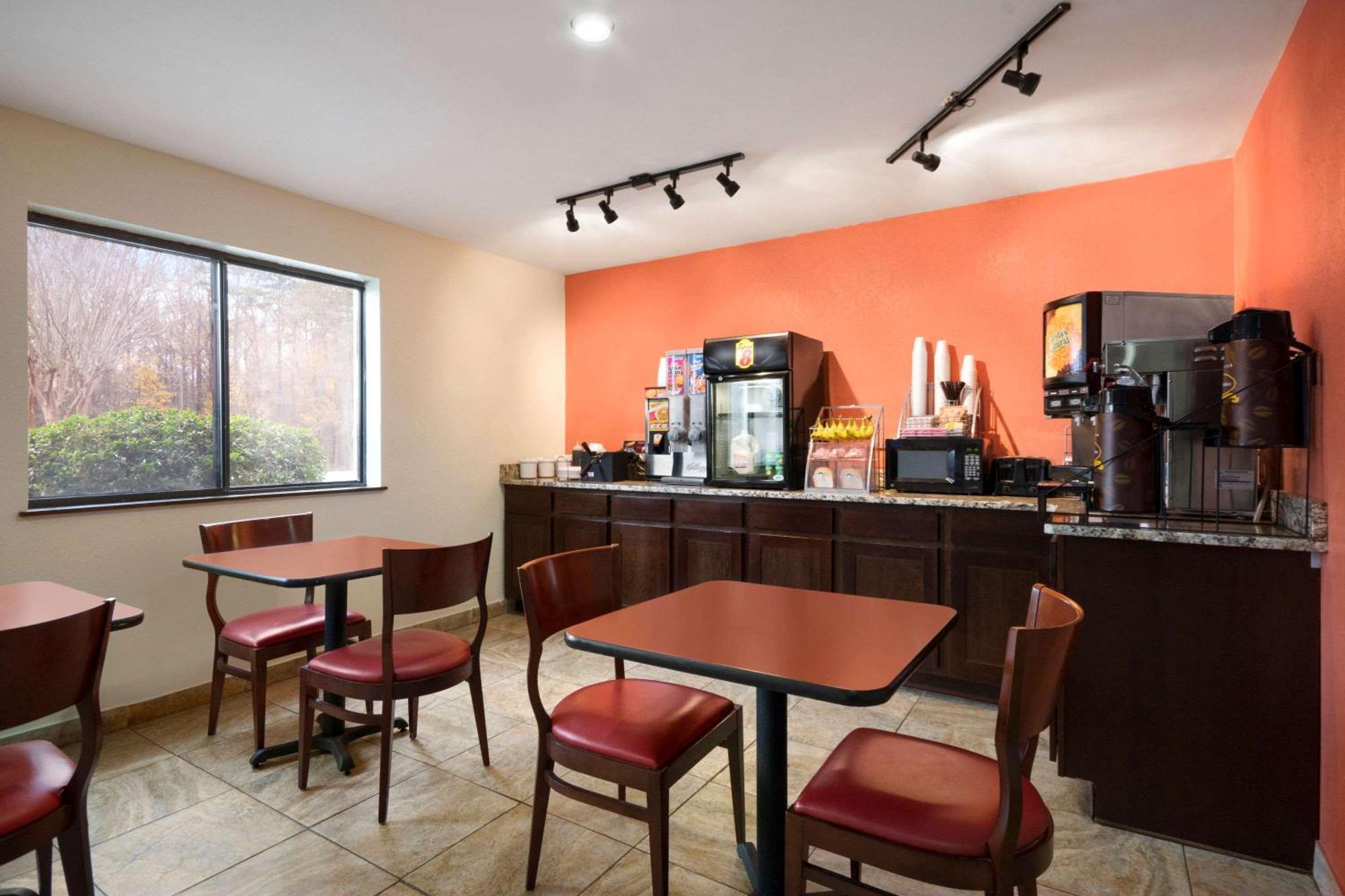 Super 8 By Wyndham 2*