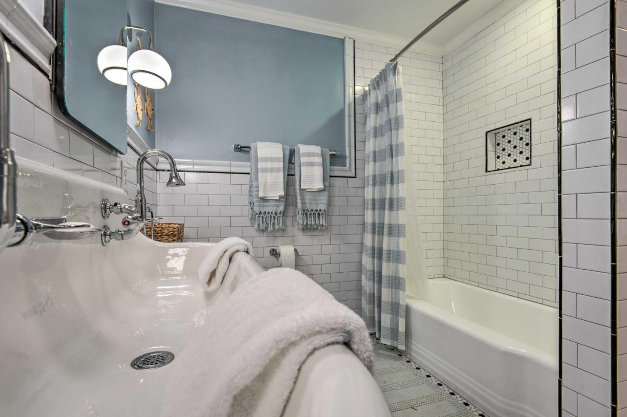 Holiday home Stunning Private Pool!