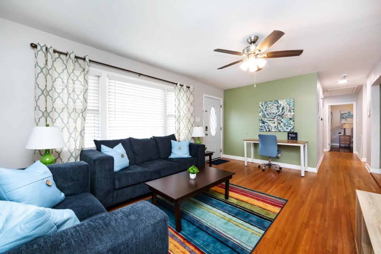 Roomy 3br 2 Bath Minutes To Uptown And Airport Ideal For Small Families * Charlotte