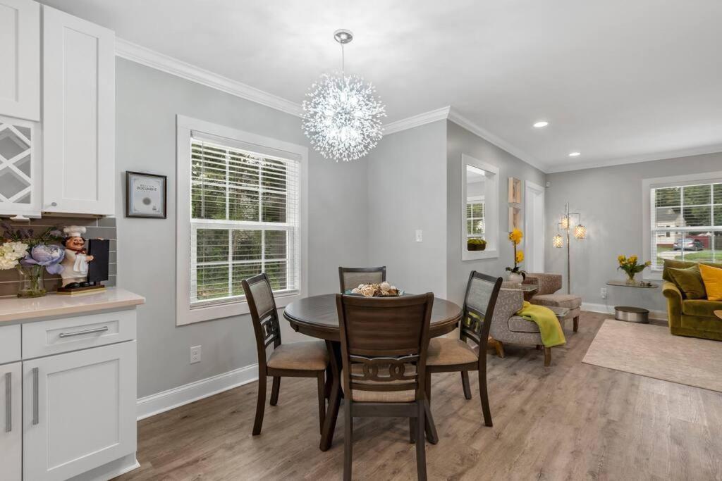 Cheerful 3 Bedroom-long Term Close To Uptown Hotel 3*