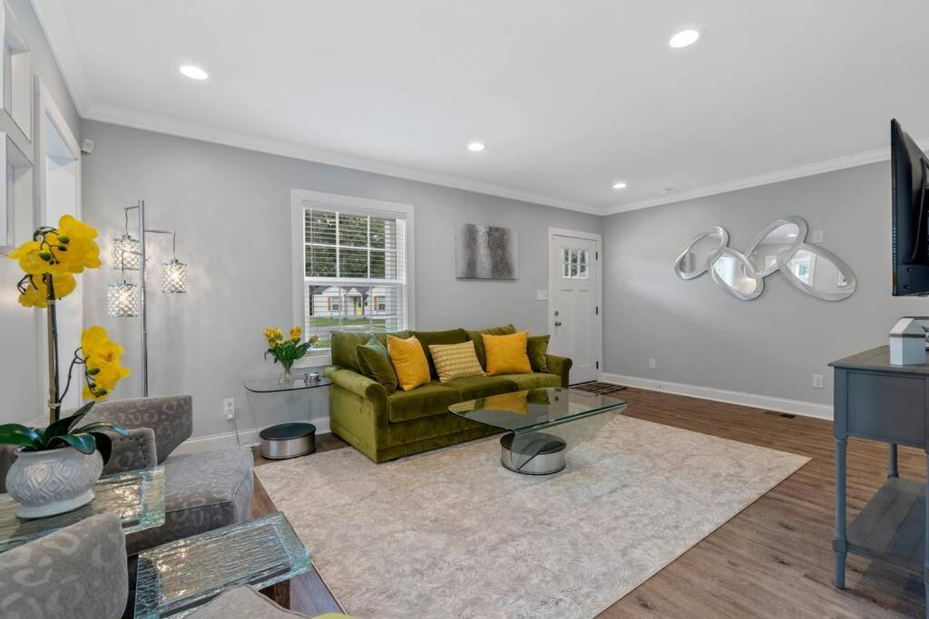 Cheerful 3 Bedroom-long Term Close To Uptown Charlotte