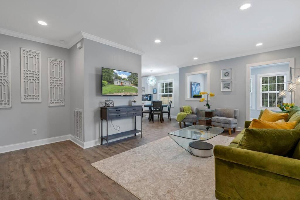 Cheerful 3 Bedroom-long Term Close To Uptown 3* Charlotte