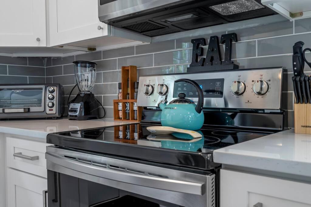 Hotel Cheerful 3 Bedroom-long Term Close To Uptown