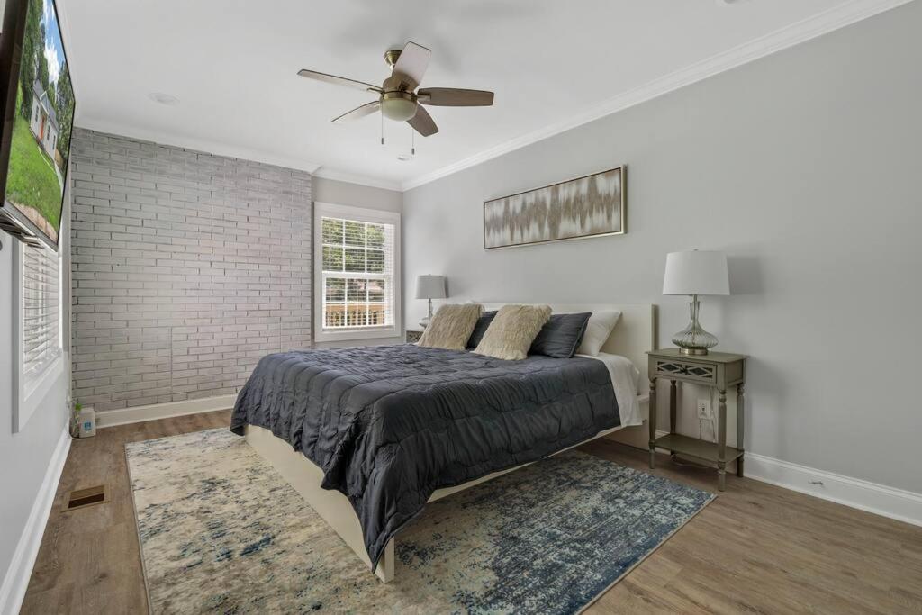 Cheerful 3 Bedroom-long Term Close To Uptown 3* Charlotte
