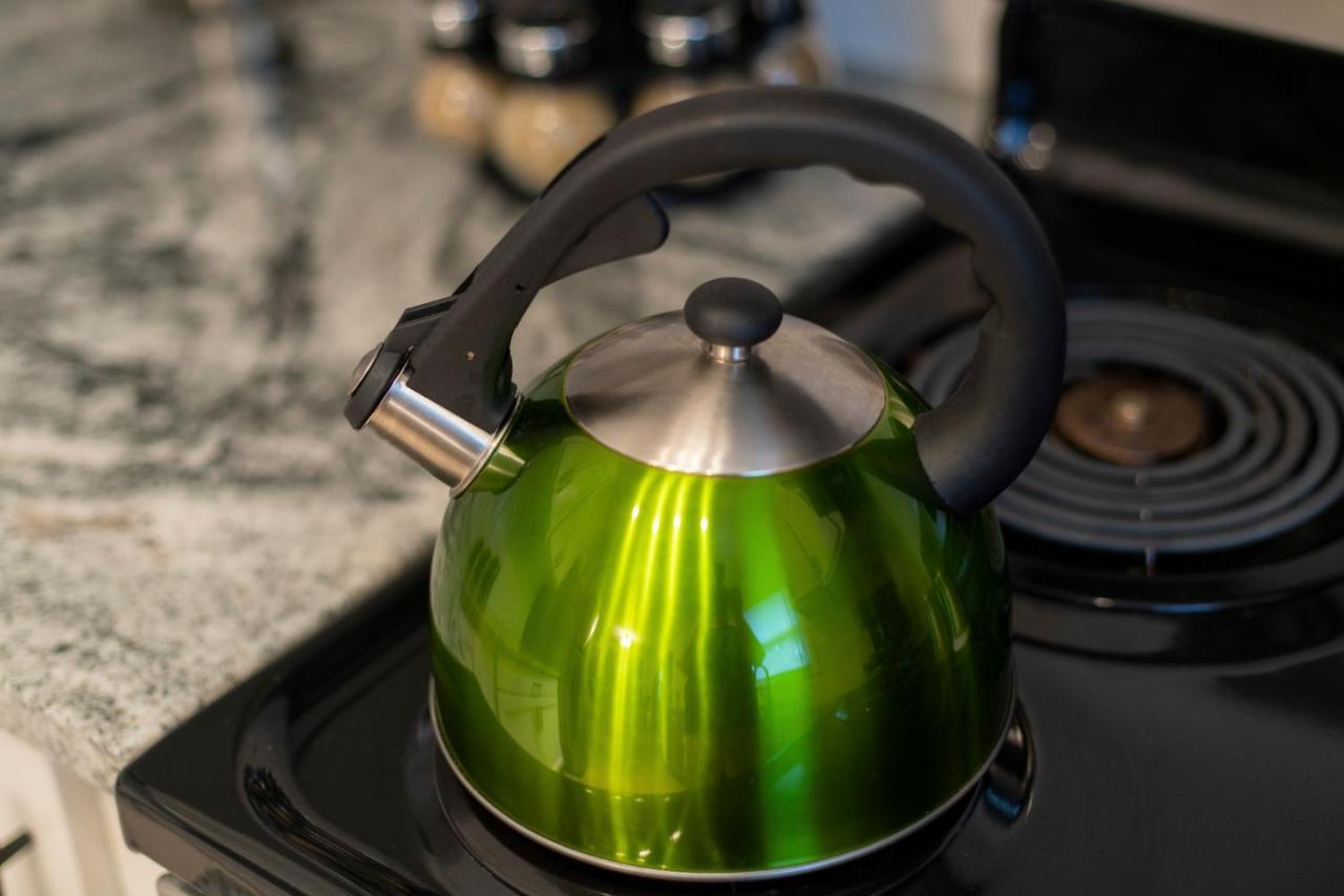 Apartment Trendy Escape ◉ California King Bed Awaits! *