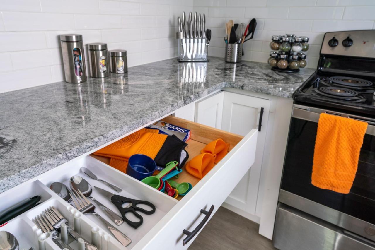 Trendy Escape ◉ California King Bed Awaits!