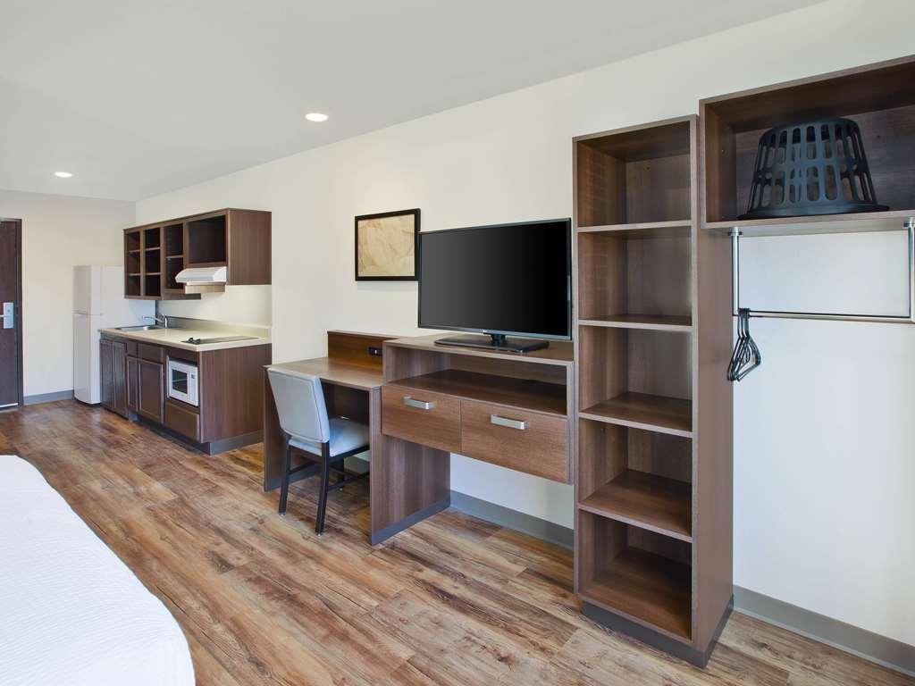 Extended America Select - - Northlake Charlotte