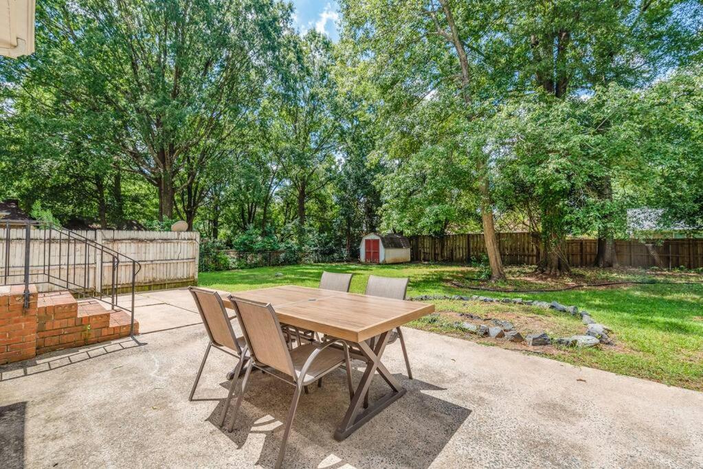 Spotless 4br Near Clt Uptown, Fast Wi-fi Apartment