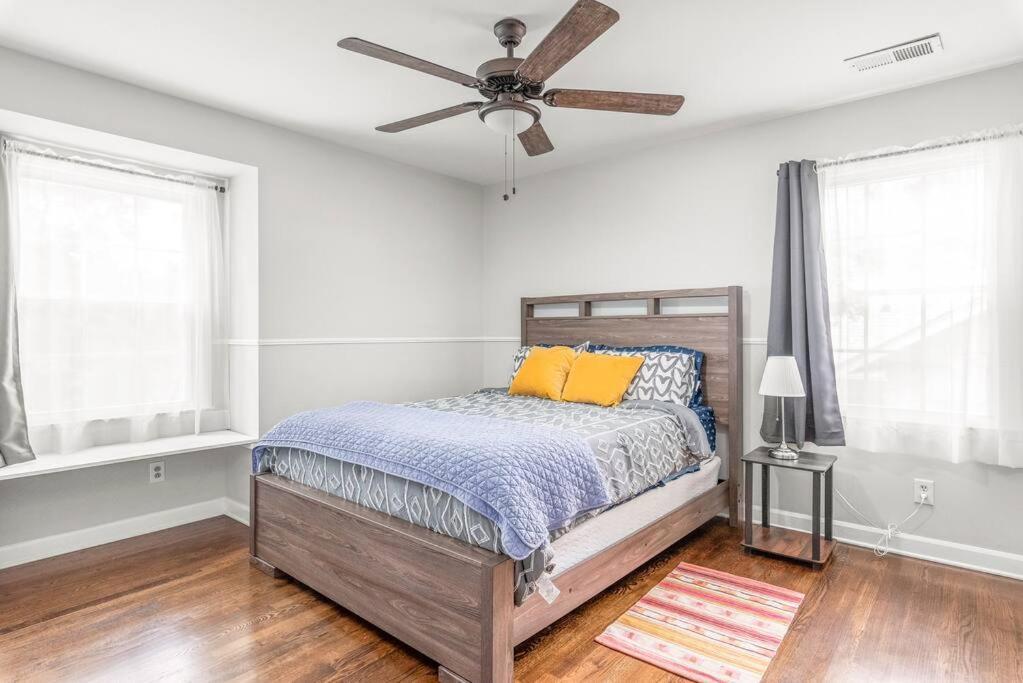 Apartment Spotless 4br Near Clt Uptown, Fast Wi-fi