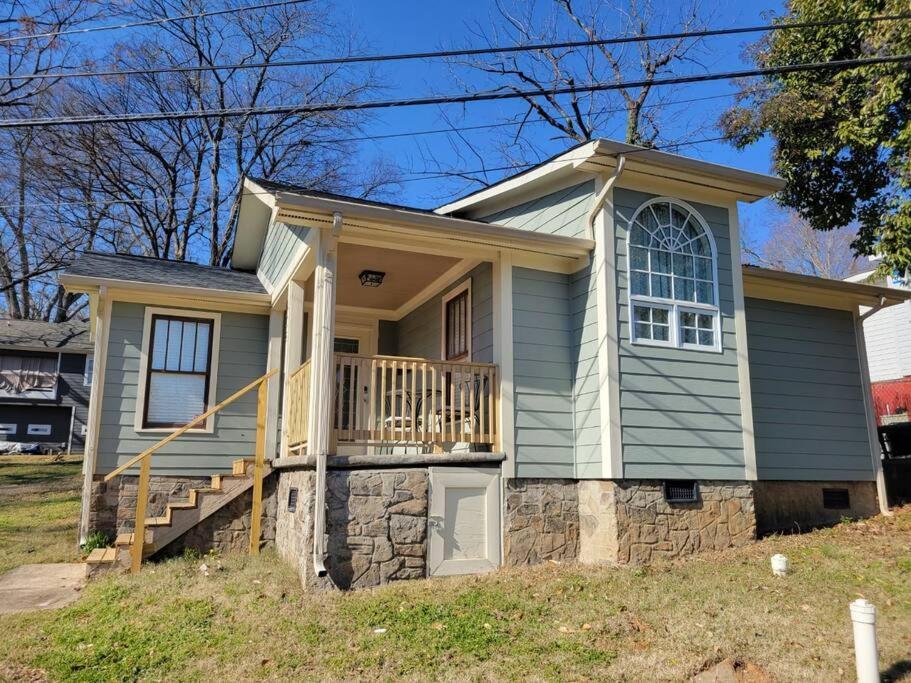 Cozy Center Cottage*walk To Center Villa