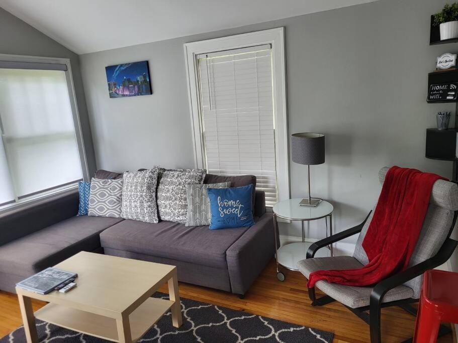 Cozy Center Cottage*walk To Center Villa Charlotte