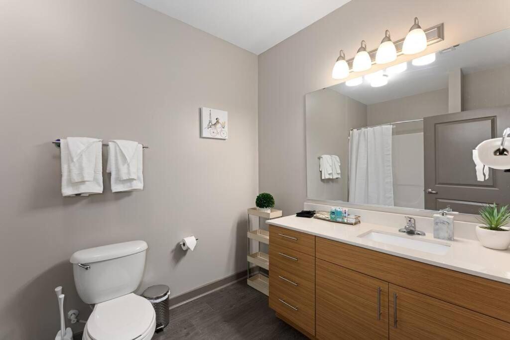 1br Uptown, Pool, Wine, Near Convention Center_311 Charlotte