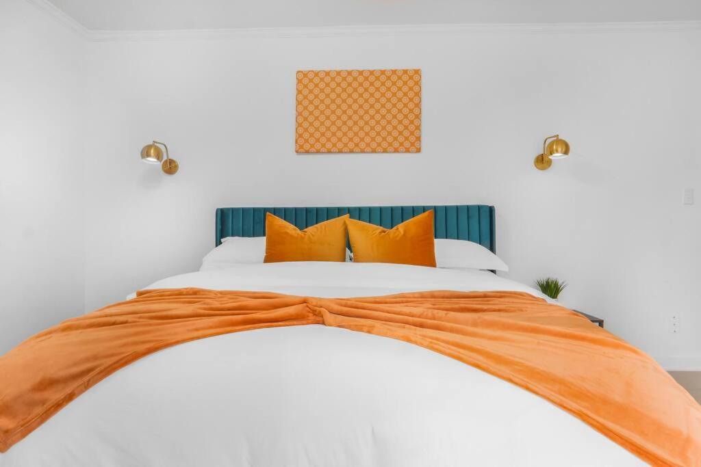 5bd Vibrant Haven: Basketball - 10mins To Airport Holiday home