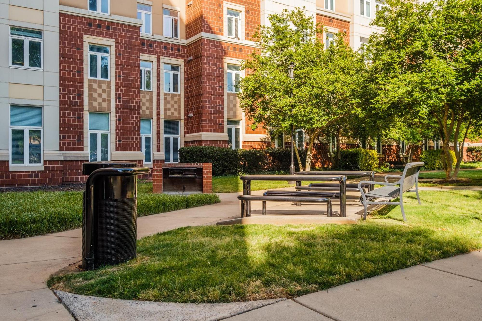 Apartment Cityscape Flat- 3br Luxury In Uptown