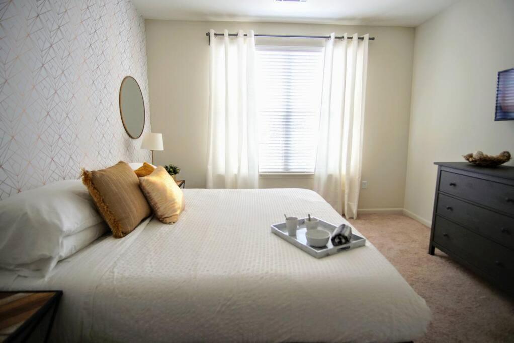 Apartment League Flats Uptown At West Trade Street Charlotte