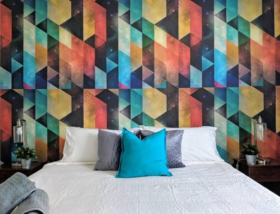 League Flats Uptown At West Trade Street