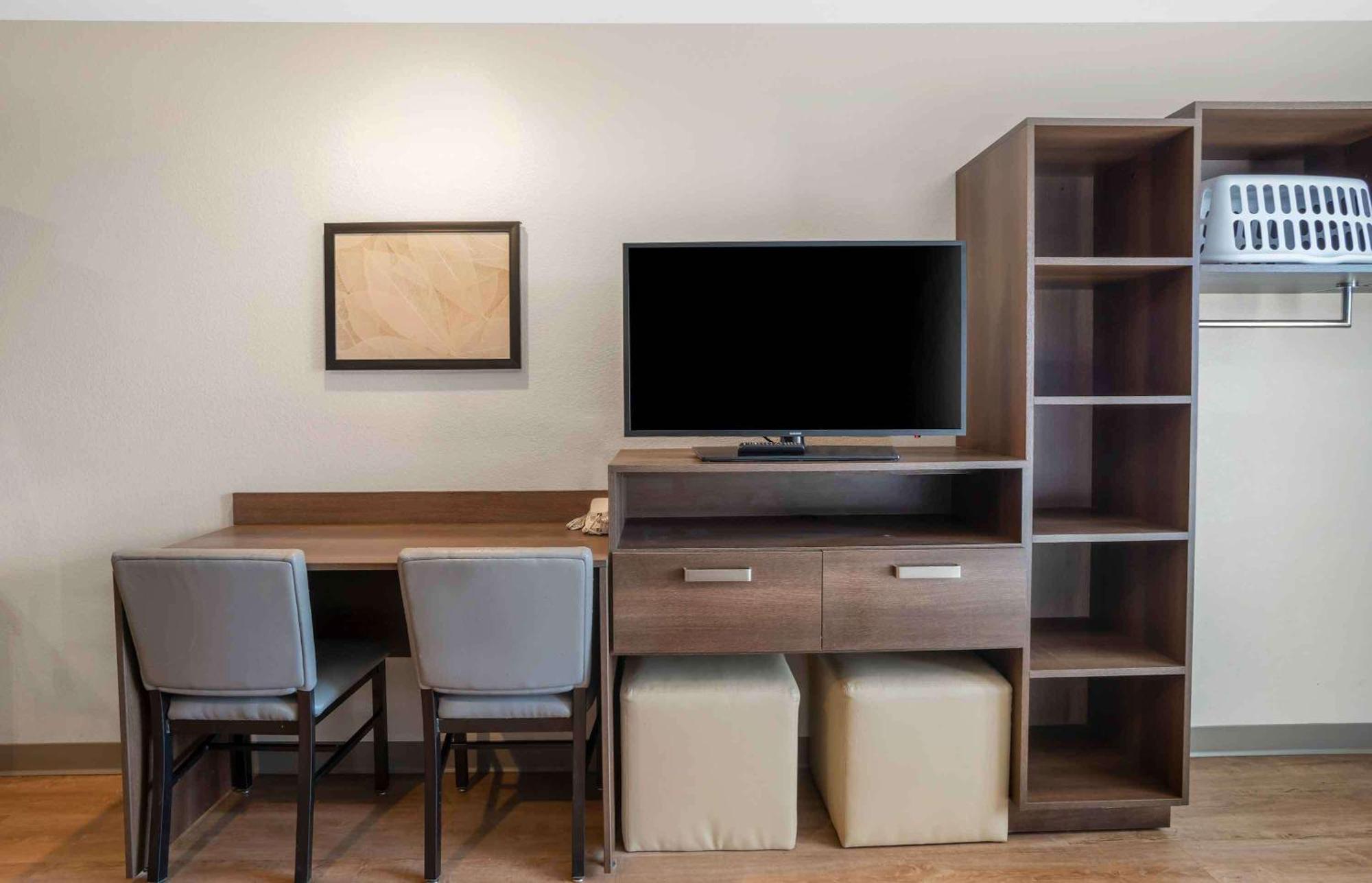Extended America Select - - Northlake Charlotte