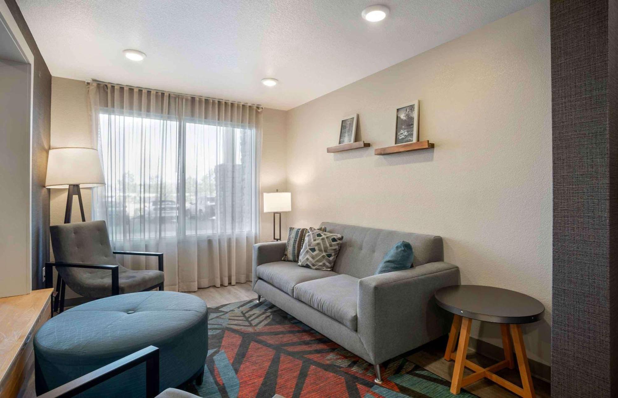 Extended America Select - - Northlake