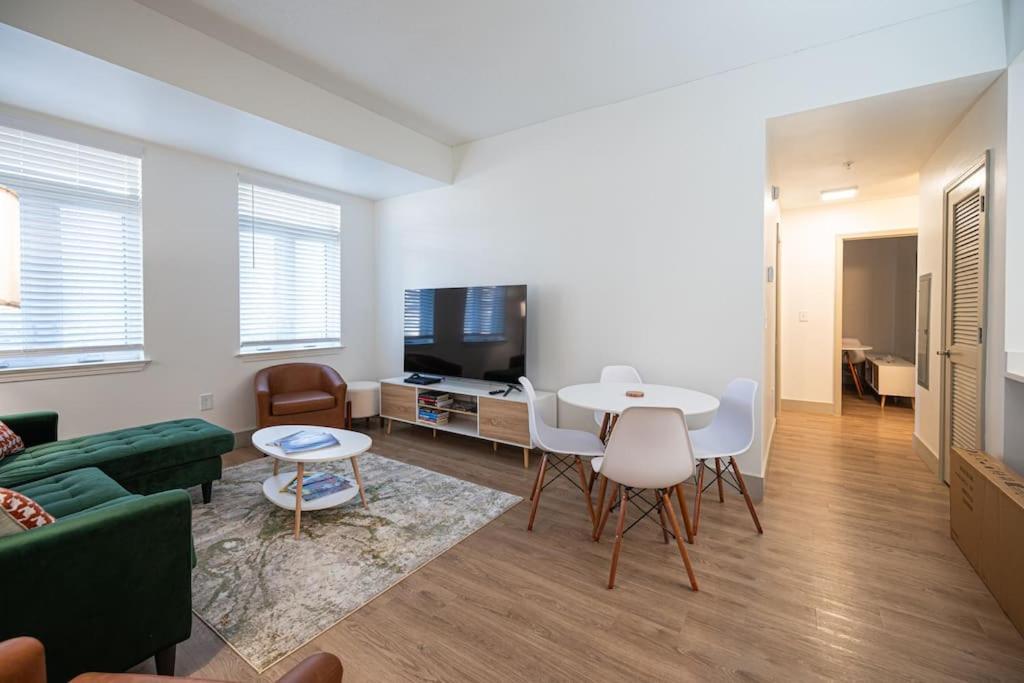 Regal Living Apartment