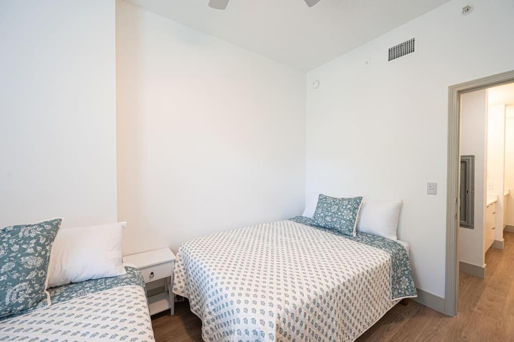 Regal Living Apartment Charlotte