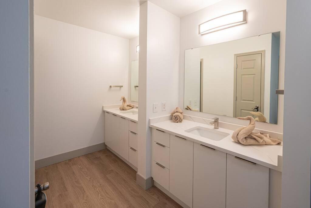 Queen Classic Apartment Charlotte