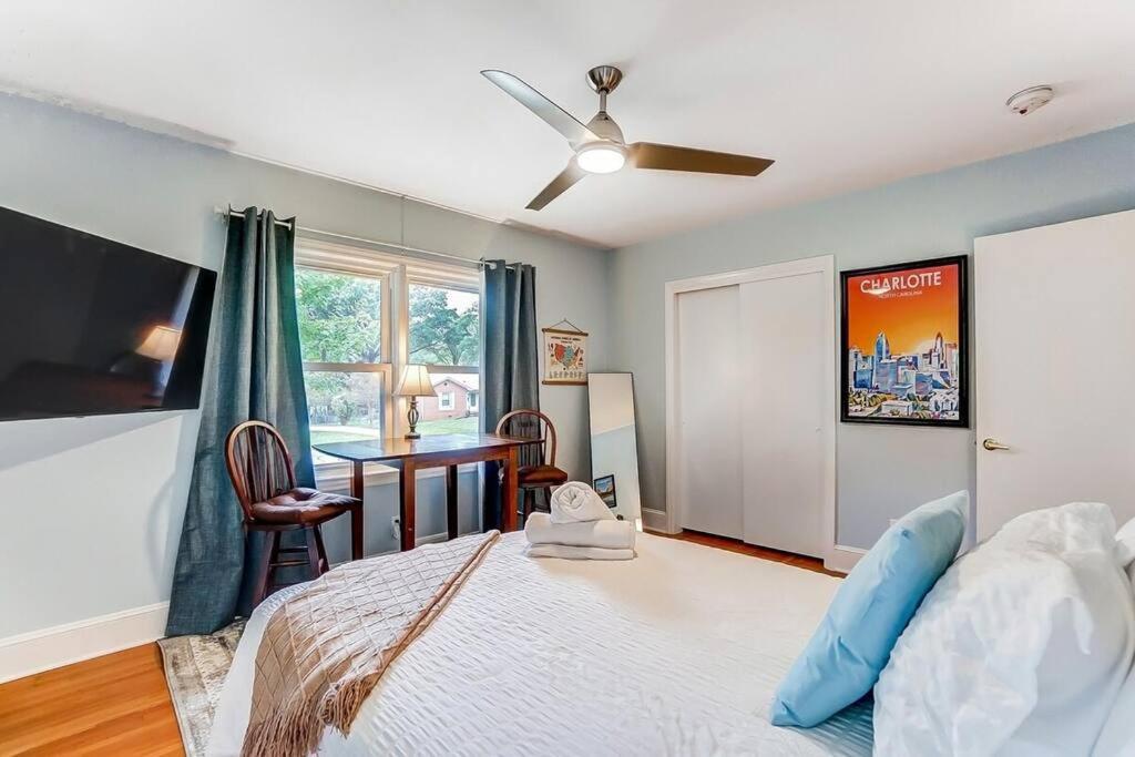 Poolside With Fire Pit Fun And King