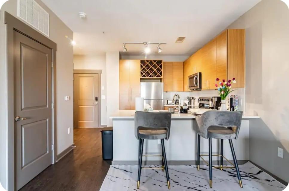 Apartment Uptown And Adventures With Pool, Bars & Shops Charlotte