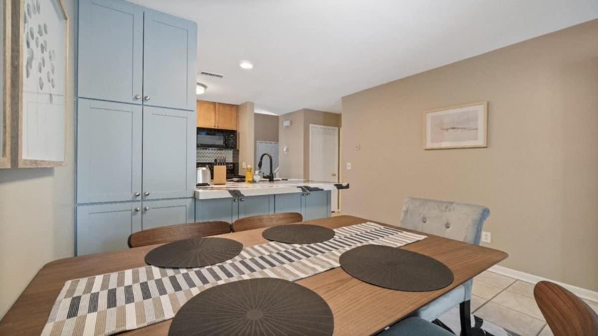 Gorgeous 2 Bedroom Near Carowinds - Patio - Pool Charlotte