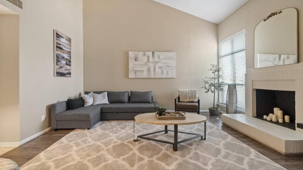 Gorgeous 2 Bedroom Near Carowinds - Patio - Pool Holiday home