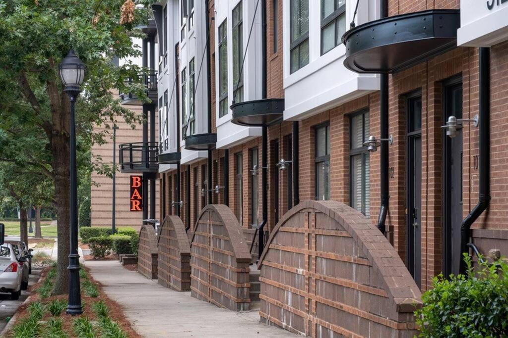 Apartment 1 Bedroom Townhouse In Uptown Charlotte