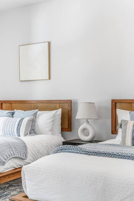 Modern 4br Uptown Oasis! Holiday home *