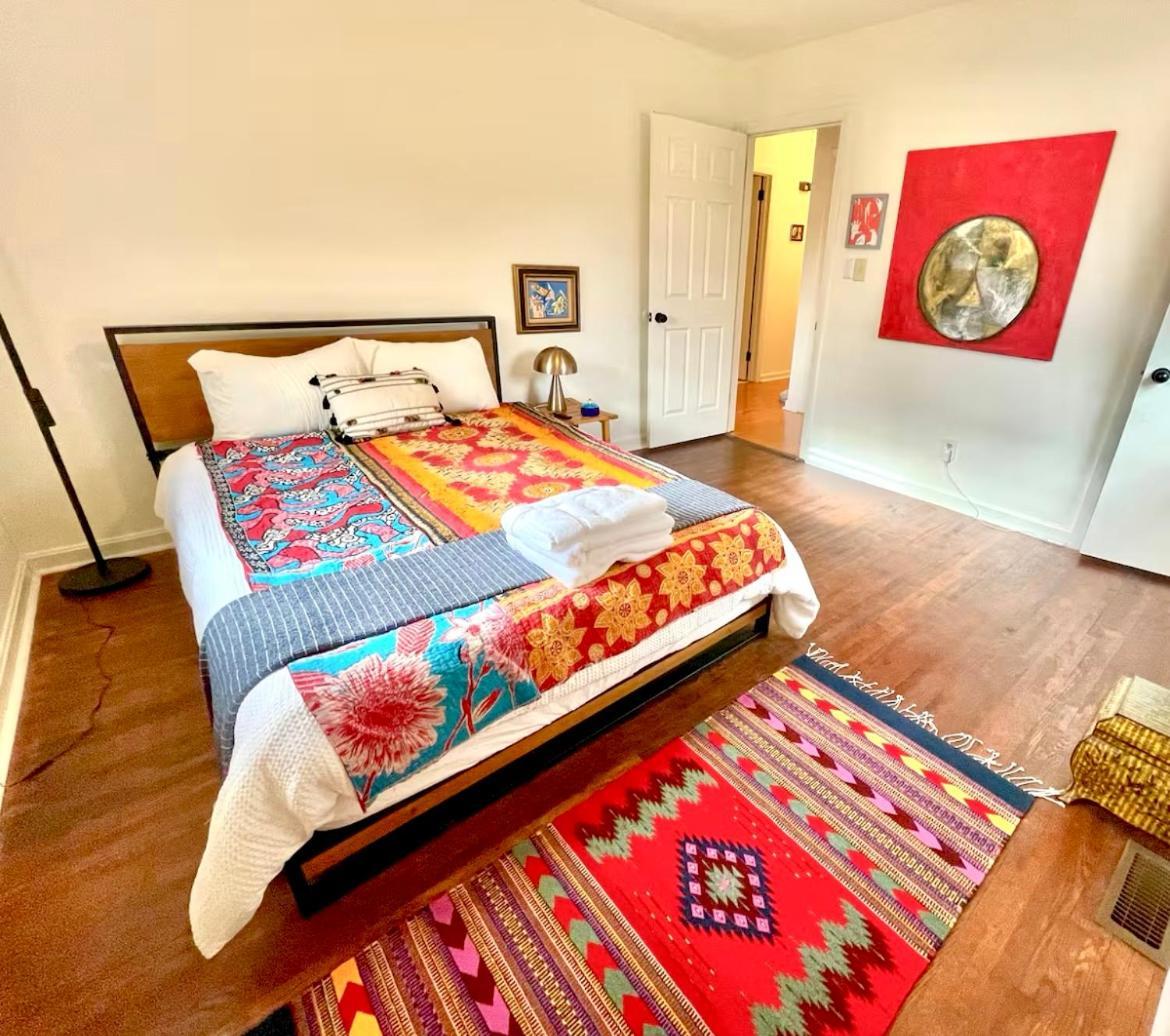 Holiday home Trendy Bohemian Bungalow, Close To Uptown, Plaza & Noda *