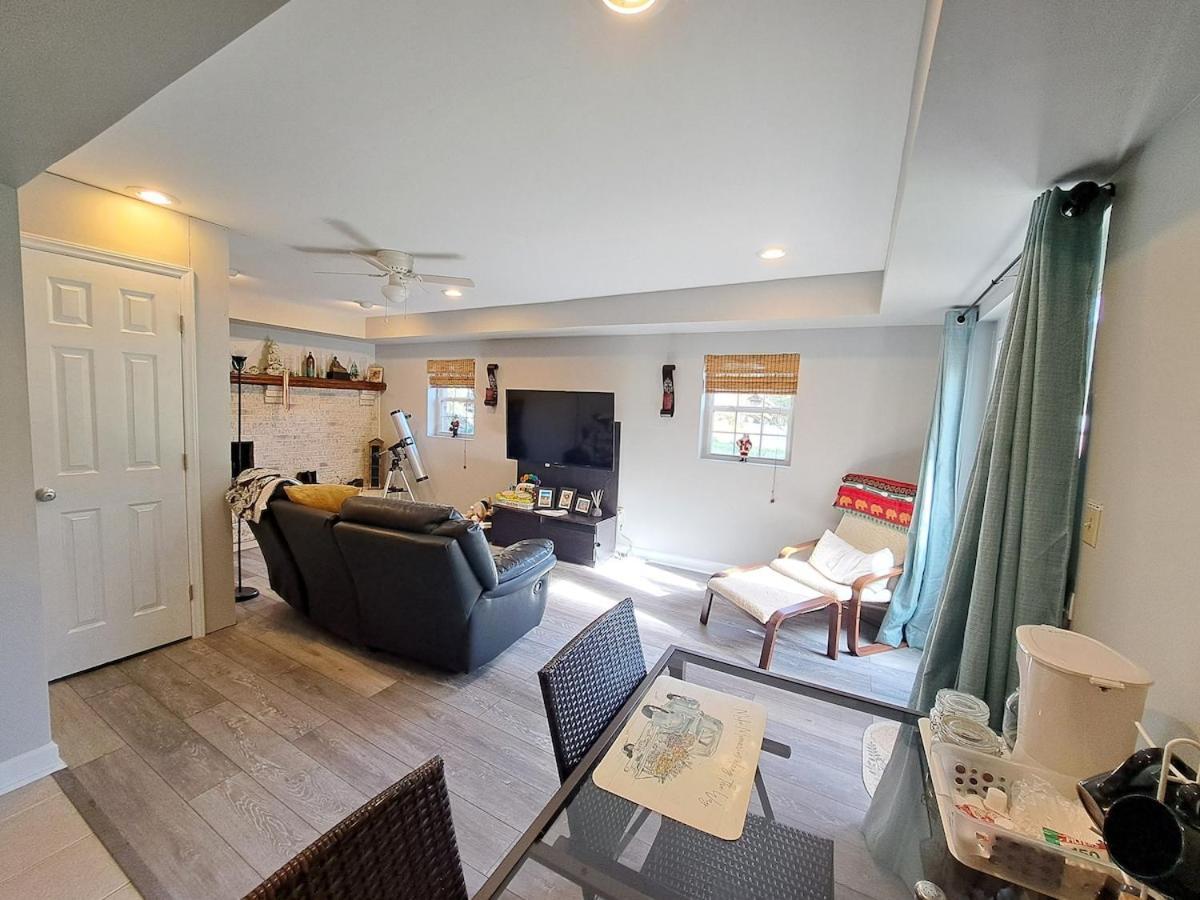 Quiet And Smoke Free Private * Charlotte