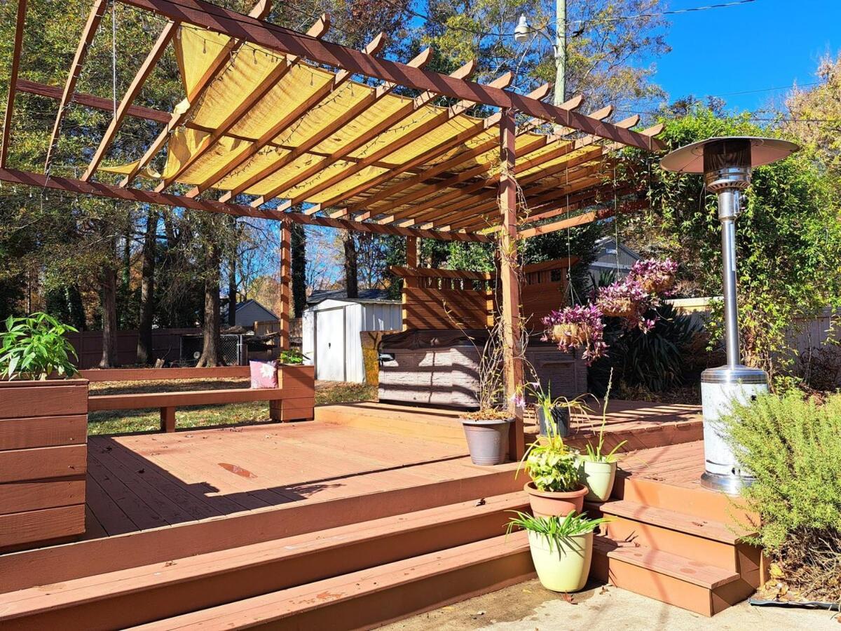 Quiet And Smoke Free Private Apartment