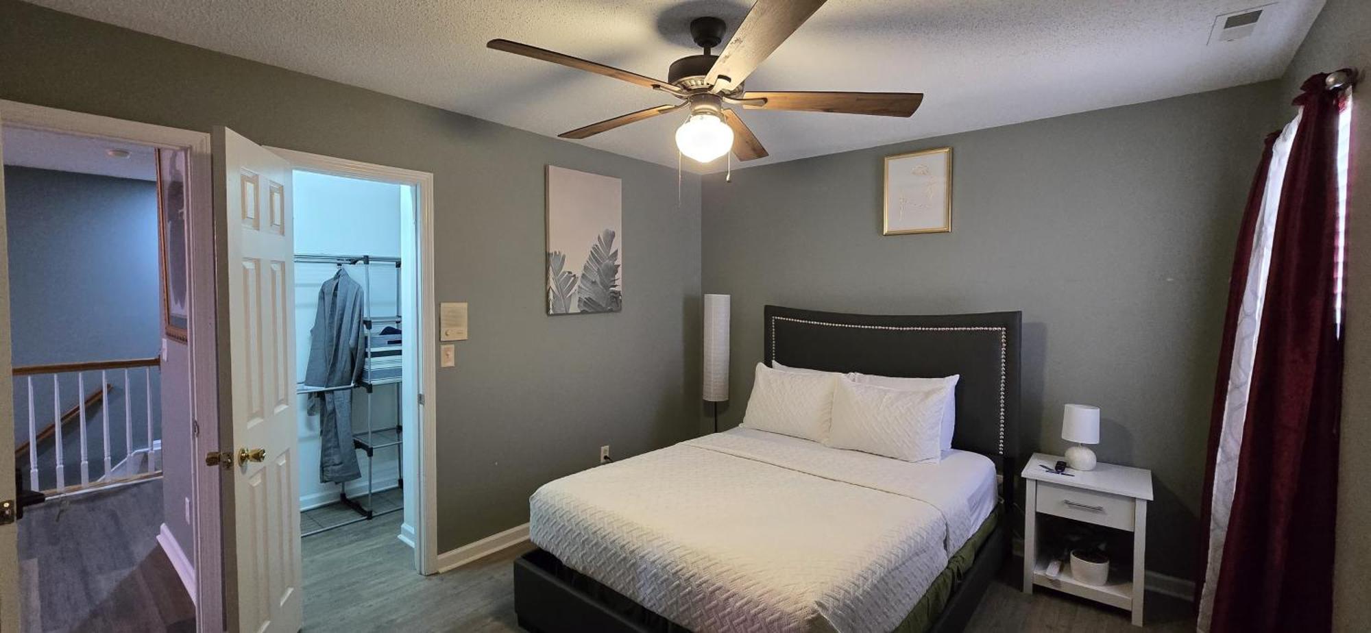 Guest house Single Rm Or Entire Near Uptown