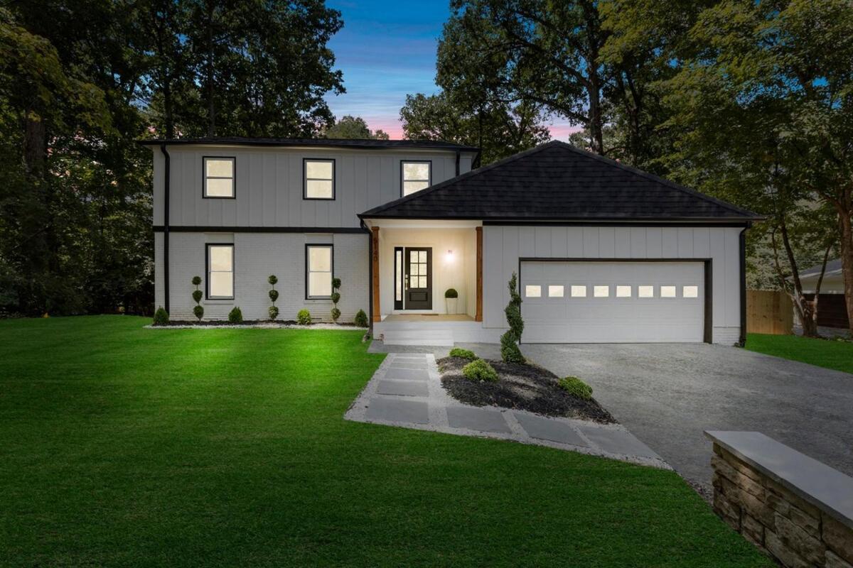 Modern 4 Bed In Quail Hollow